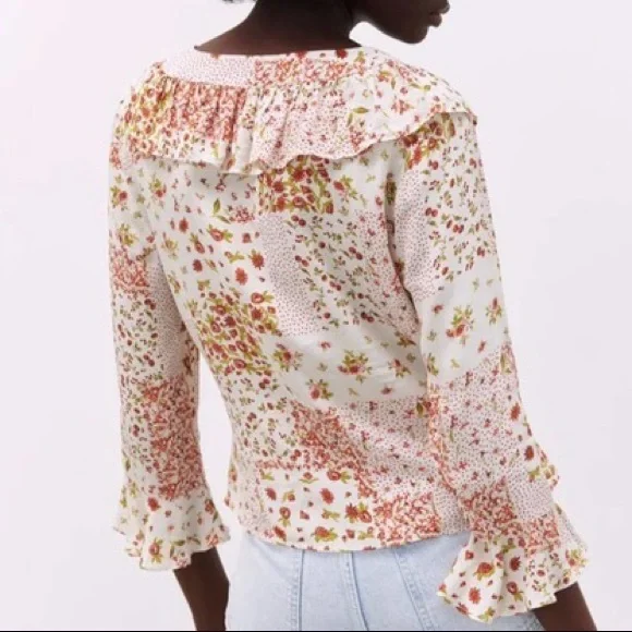 Zara top with floral print shirt. - Picture 3 of 4